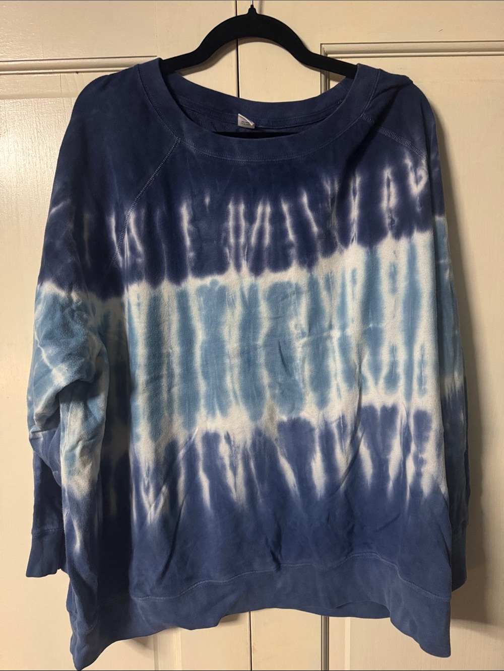 Old Navy Blue & White Tie-Dye Pullover Sweatshirt